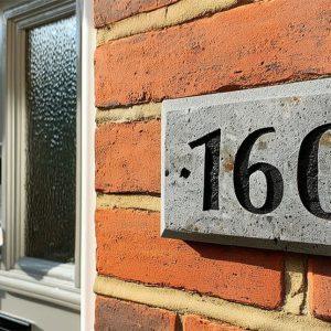 Señalización Personalizada en Cantera Grabada