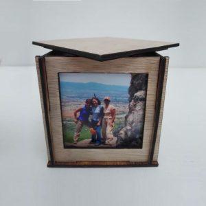 Cajita de Madera Natural con Ventana para Foto (Caobilla)